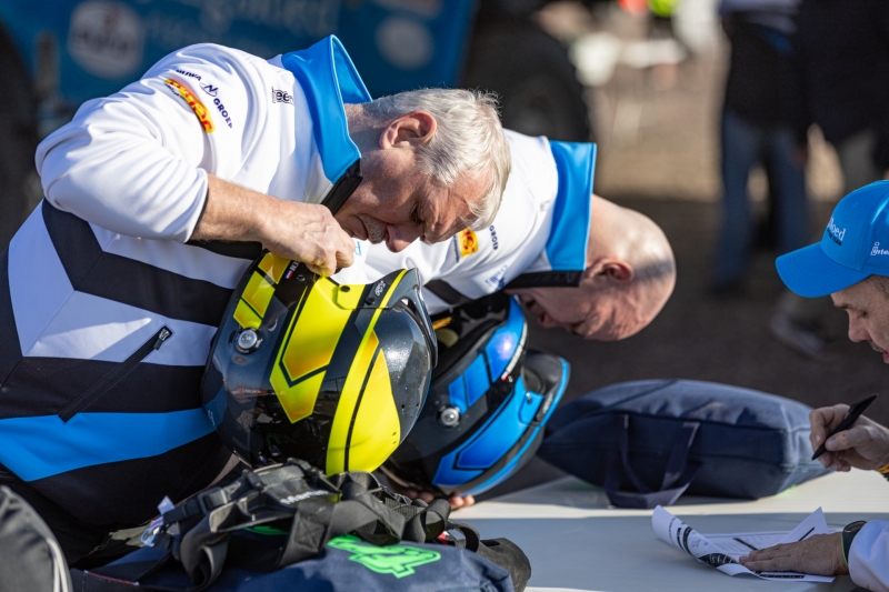 240104_Checks_615 Huzink_PRDR7688.jpg