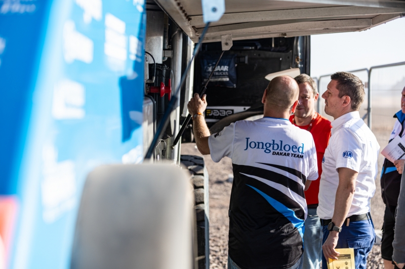 240104_Checks_615 Huzink_PRDR7711.jpg